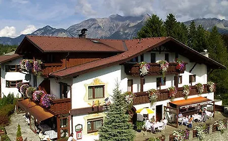 Hotel Garni Schieferle Natters
