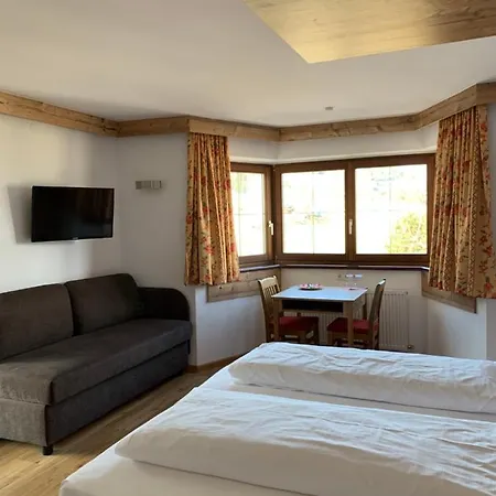 Garni Schieferle ナタース