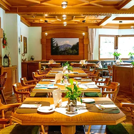 ホテル Garni Schieferle ナタース