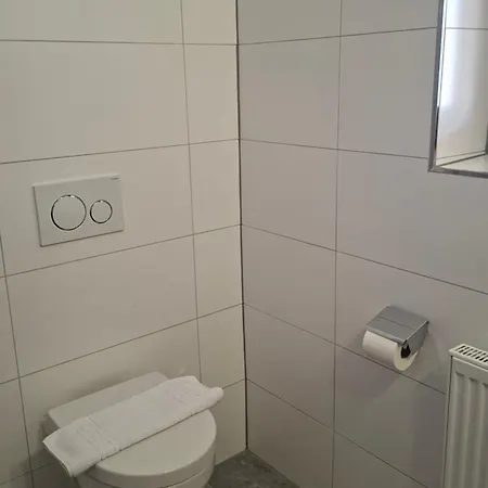 Hotel Garni Schieferle 3*