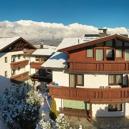 ホテル Garni Schieferle ナタース