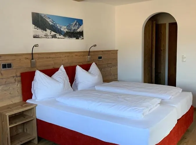 Garni Schieferle 3* ناترس