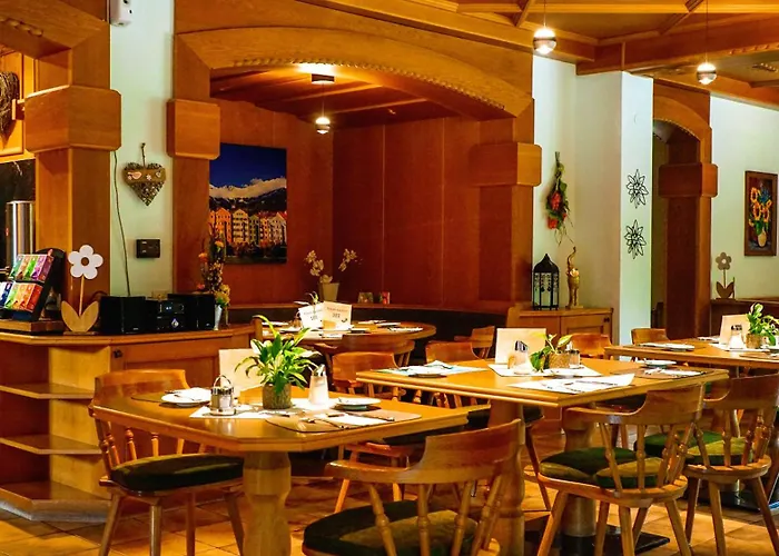 Garni Schieferle 3* ناترس