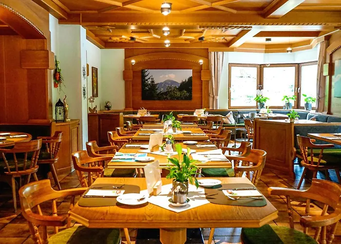 Hotel Garni Schieferle Natters