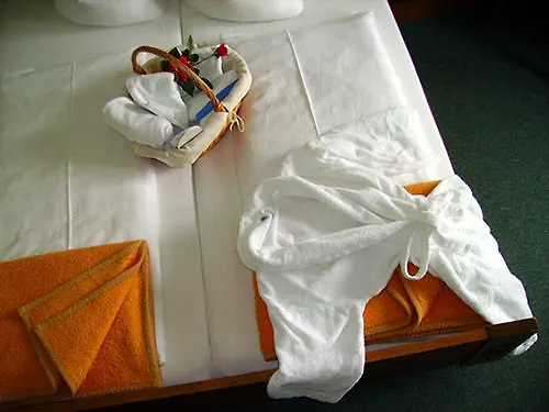 Garni Schieferle 3* ناترس