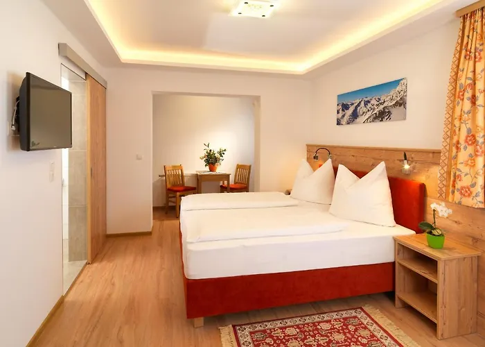 Garni Schieferle 3* ناترس